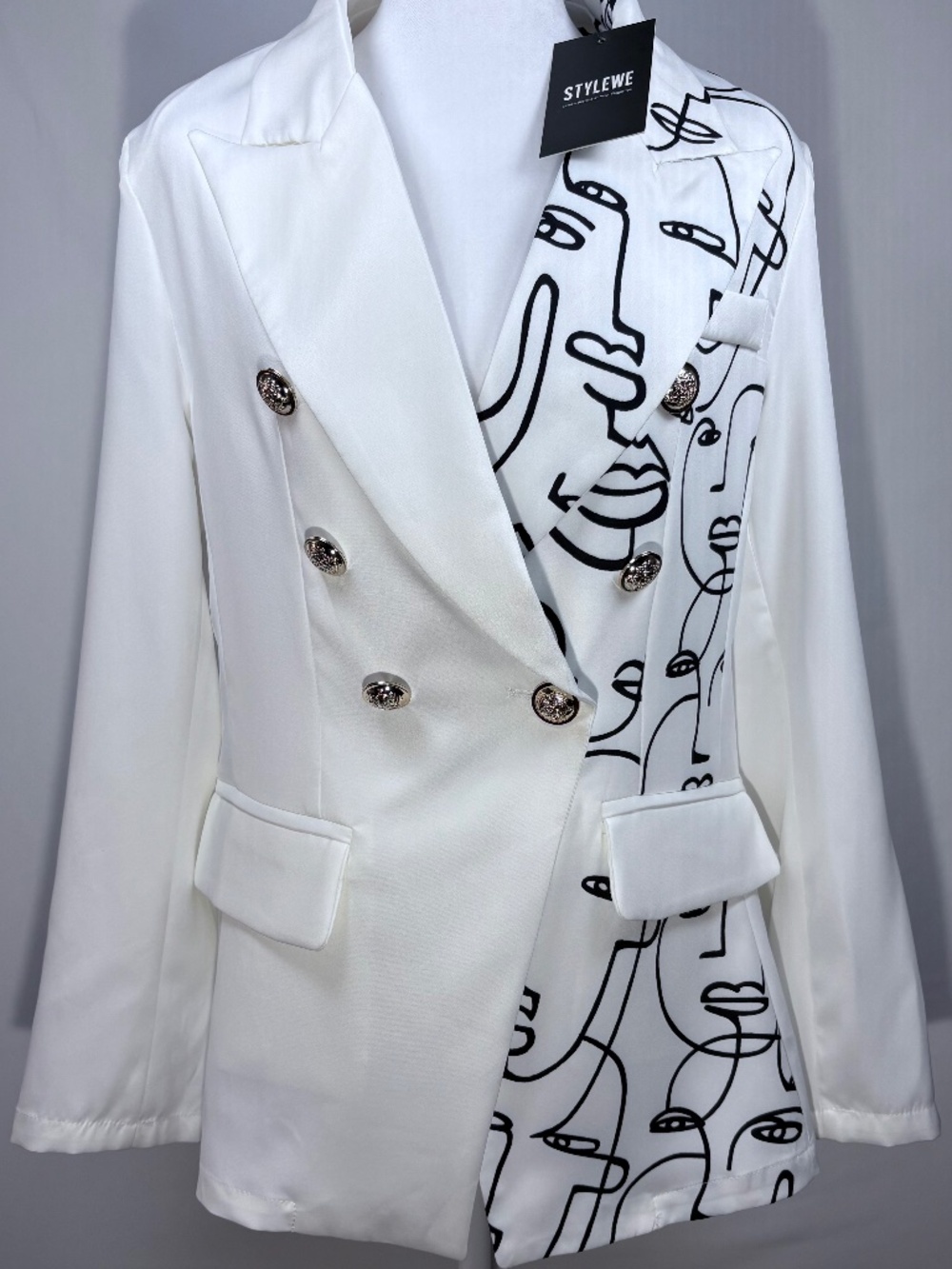 NWT STYLEWE Abstract Face Print Blazer White Double Breasted Gold Button Size M